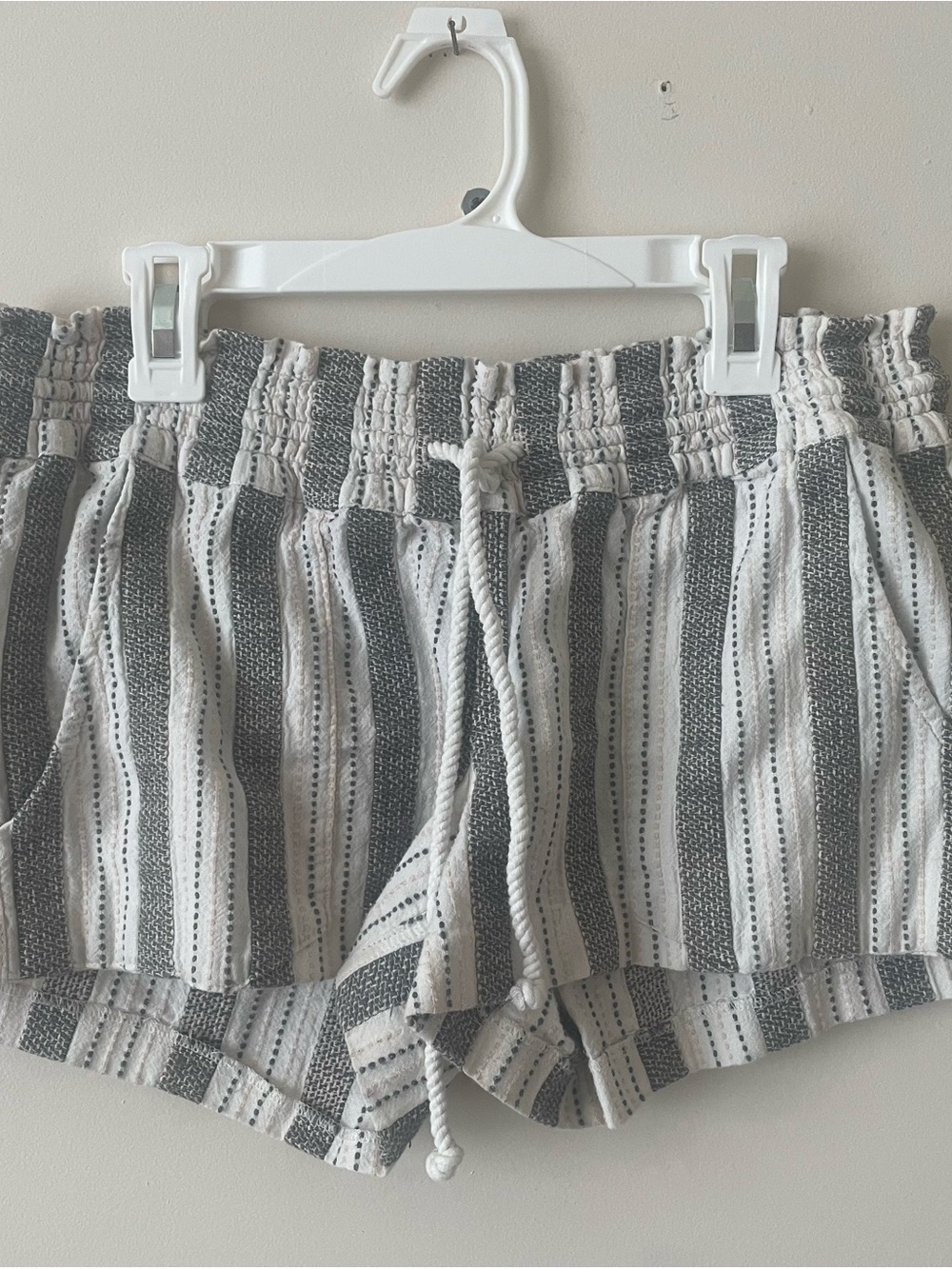 Roxy- Striped Drawstring Women’s Shorts - Gray & White